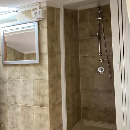 Family Friendly Apartment In Giba Center Giba
