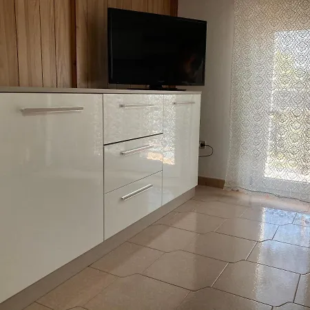 Family Friendly Apartment In Giba Center *